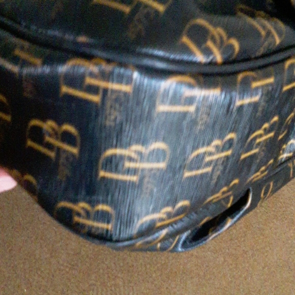 Dooney and Bourke Florentine Vachetta Leather bag-PRICE DROPPED - Picture 12 of 16